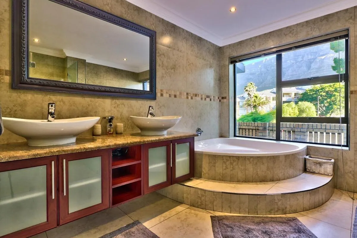 Ferienhaus Tranquil Family Escape Spacious Home & Garden Kapstadt Südafrika