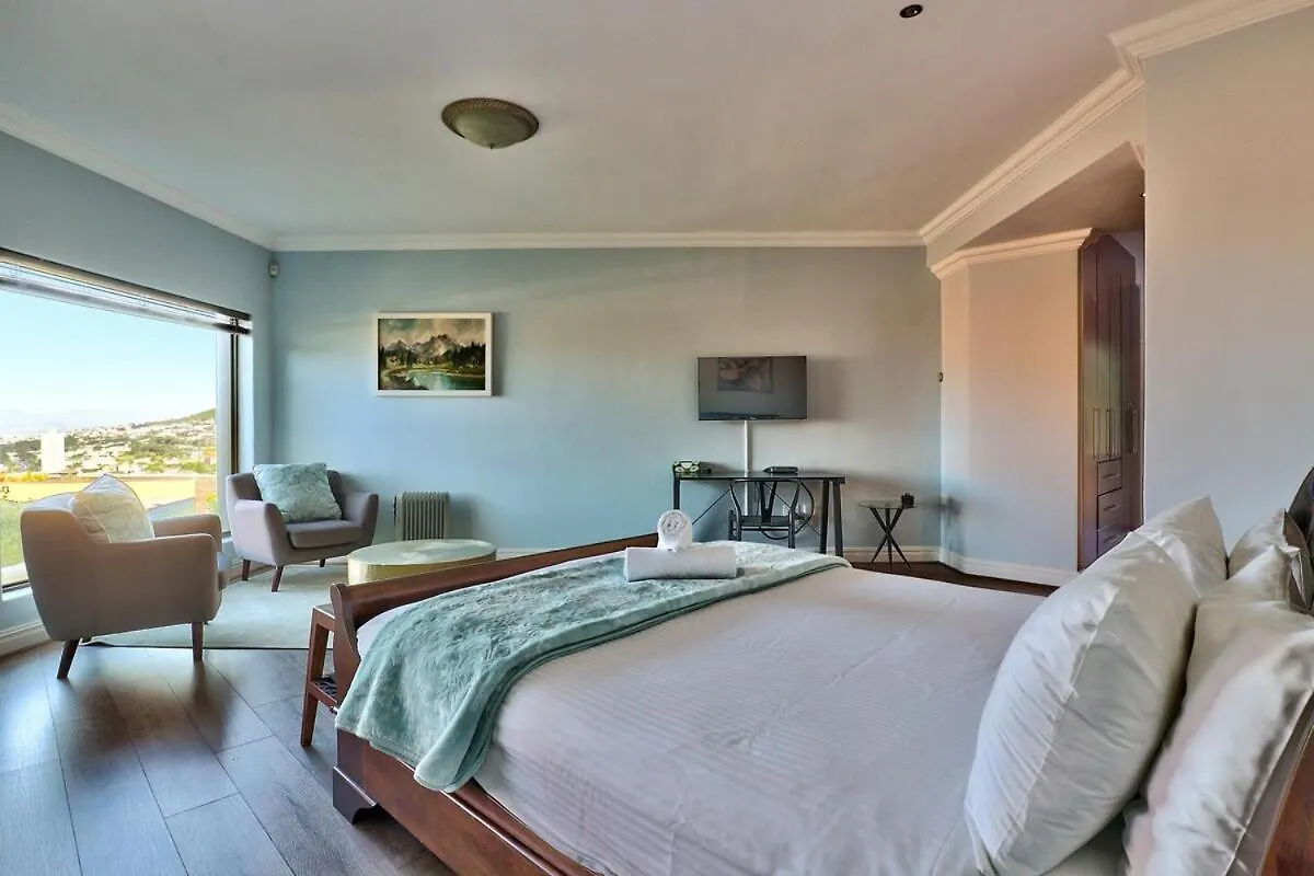 Holiday home Tranquil Family Escape Spacious Home & Garden Cape Town